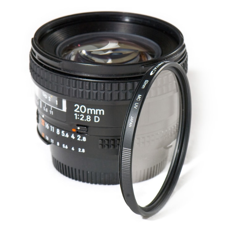 Manual focus prime lens and UV P