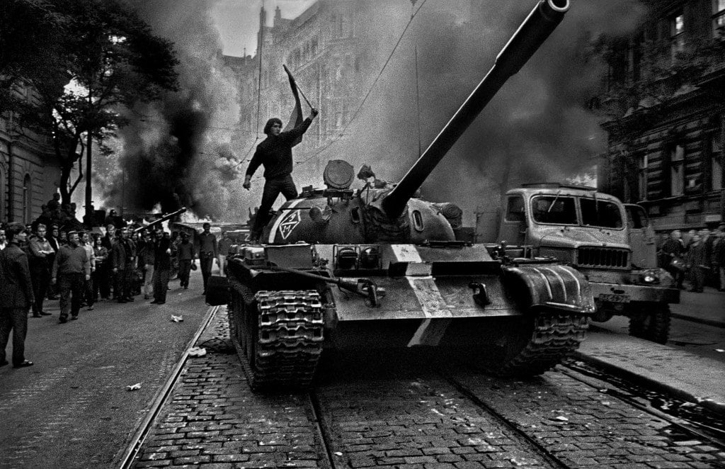 World Famous Photographers: Josef Koudelka (1938 - ). Photo 2